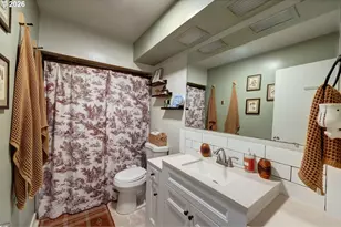 35190 Laila Ln, Astoria, OR 97103 - Photo 17