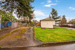 17670 SE Emerald Dr, Milwaukie, OR 97267 - Photo 5