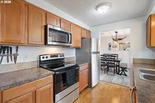 17670 SE Emerald Dr, Milwaukie, OR 97267 - Photo 13