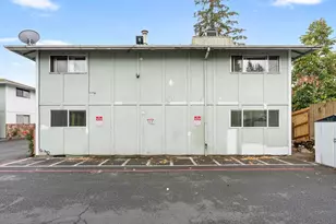 12817 SE Stark St, Portland, OR 97233 - Photo 31