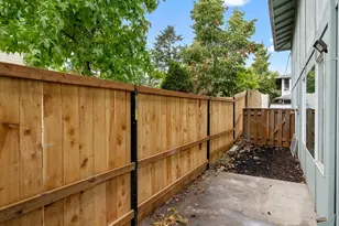 12817 SE Stark St, Portland, OR 97233 - Photo 15