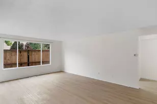 12817 SE Stark St, Portland, OR 97233 - Photo 19