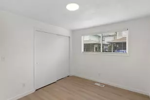 12817 SE Stark St, Portland, OR 97233 - Photo 29