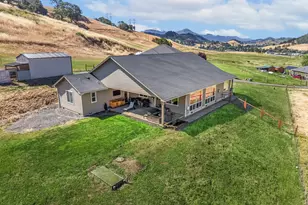 200 Hatfield Dr, Roseburg, OR 97470 - Photo 33