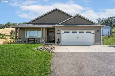 200 Hatfield Dr, Roseburg, OR 97470 - Photo 1