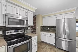 610 NE 8th Ave, Battle Ground, WA 98604 - Photo 7