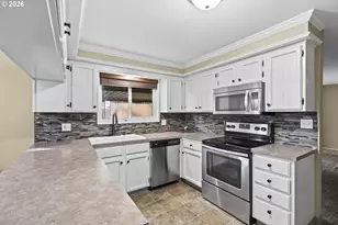 610 NE 8th Ave, Battle Ground, WA 98604 - Photo 7