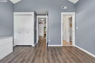 205 NE Milne Rd, Hillsboro, OR 97124 - Photo 33