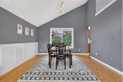 205 NE Milne Rd, Hillsboro, OR 97124 - Photo 9