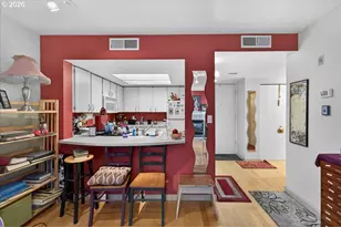 6625 W Burnside St, Portland, OR 97210 - Photo 9