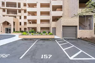 6625 W Burnside St, Portland, OR 97210 - Photo 23