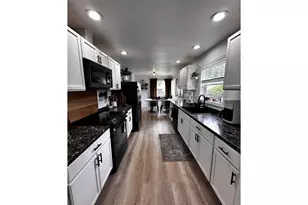 2136 Greenwood Ave, Reedsport, OR 97467 - Photo 11