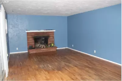 21620 Glaze Rd, Noti, OR 97461 - Photo 7