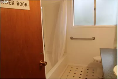 21620 Glaze Rd, Noti, OR 97461 - Photo 15