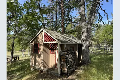 2069 Glenwood Hwy, Goldendale, WA 98620 - Photo 31