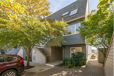 178 N Hayden Bay Dr, Portland, OR 97217 - Photo 3