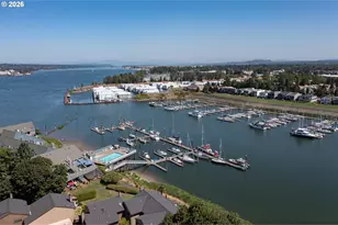 178 N Hayden Bay Dr, Portland, OR 97217 - Photo 31