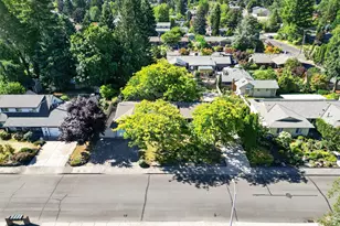 844 NE Baldwin Dr, Hillsboro, OR 97124 - Photo 39