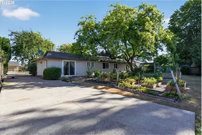 844 NE Baldwin Dr, Hillsboro, OR 97124 - Photo 33