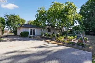 844 NE Baldwin Dr, Hillsboro, OR 97124 - Photo 33