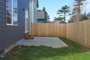 944 H Ave, Seaside, OR 97138 - Photo 9