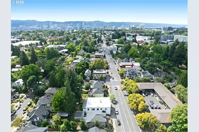 3020 NE Glisan St, Portland, OR 97232 - Photo 7