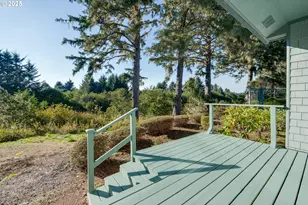 2998 Pine Ct, Gearhart, OR 97138 - Photo 47