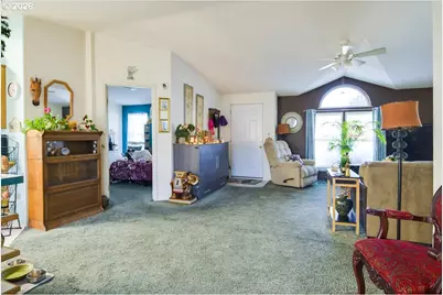 2380 SW Phlox Pond Dr, Redmond, OR 97756 - Photo 11