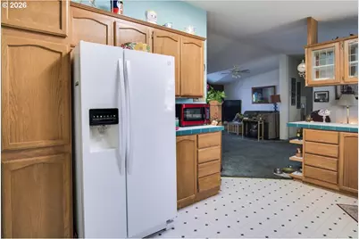 2380 SW Phlox Pond Dr, Redmond, OR 97756 - Photo 13