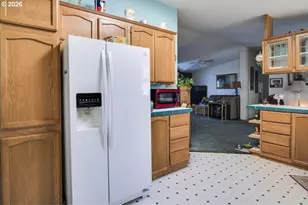 2380 SW Phlox Pond Dr, Redmond, OR 97756 - Photo 13