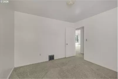 4360 Eagle Crest Rd, Salem, OR 97304 - Photo 21