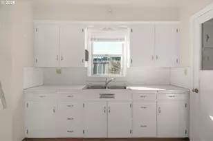 4360 Eagle Crest Rd, Salem, OR 97304 - Photo 15