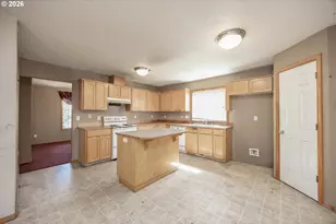 802 NW 14th Ave, Battle Ground, WA 98604 - Photo 5