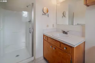 4290 Ivory Way NE, Salem, OR 97305 - Photo 35