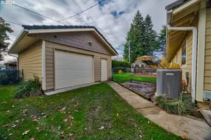 4290 Ivory Way NE, Salem, OR 97305 - Photo 39