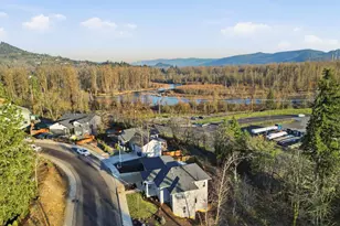 2135 37th Pl, Springfield, OR 97477 - Photo 29