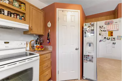 736 Penny Ln, Riddle, OR 97469 - Photo 21