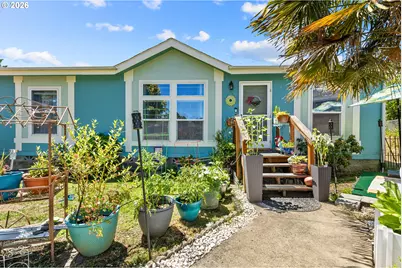 736 Penny Ln, Riddle, OR 97469 - Photo 5