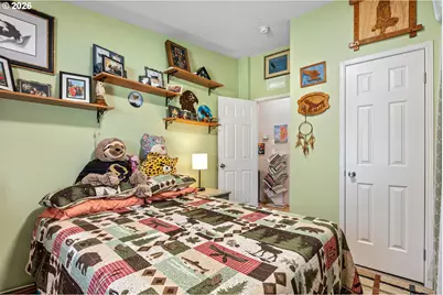736 Penny Ln, Riddle, OR 97469 - Photo 35
