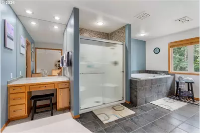 725 W Jewett Blvd, White Salmon, WA 98672 - Photo 33