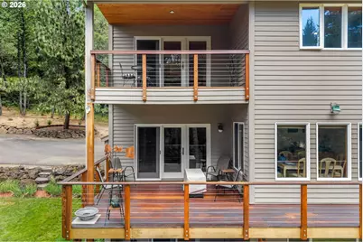 725 W Jewett Blvd, White Salmon, WA 98672 - Photo 5