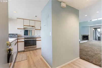 194 N Hayden Bay Dr, Portland, OR 97217 - Photo 29