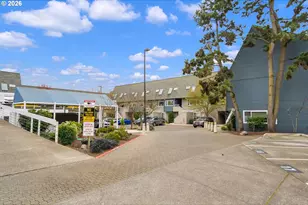 194 N Hayden Bay Dr, Portland, OR 97217 - Photo 5