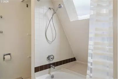 194 N Hayden Bay Dr, Portland, OR 97217 - Photo 29