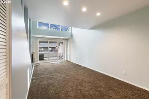 194 N Hayden Bay Dr, Portland, OR 97217 - Photo 9