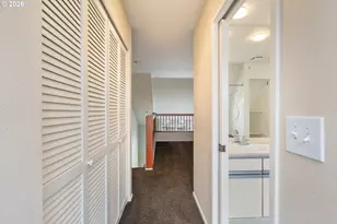 194 N Hayden Bay Dr, Portland, OR 97217 - Photo 23