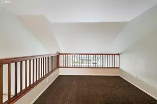 194 N Hayden Bay Dr, Portland, OR 97217 - Photo 21