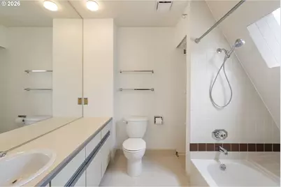 194 N Hayden Bay Dr, Portland, OR 97217 - Photo 27