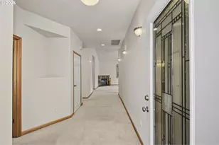 2132 SE 143rd Ave, Portland, OR 97233 - Photo 3