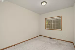 2132 SE 143rd Ave, Portland, OR 97233 - Photo 13